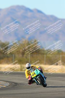 media/Jan-10-2025-CVMA Friday Practice (Fri) [[489e0da257]]/Group 4 and Trackday/Session 5 (Turn 7)/